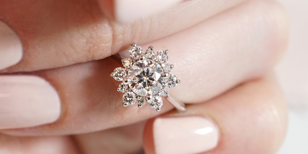 5 Reasons to Consider a Custom Engagement Ring