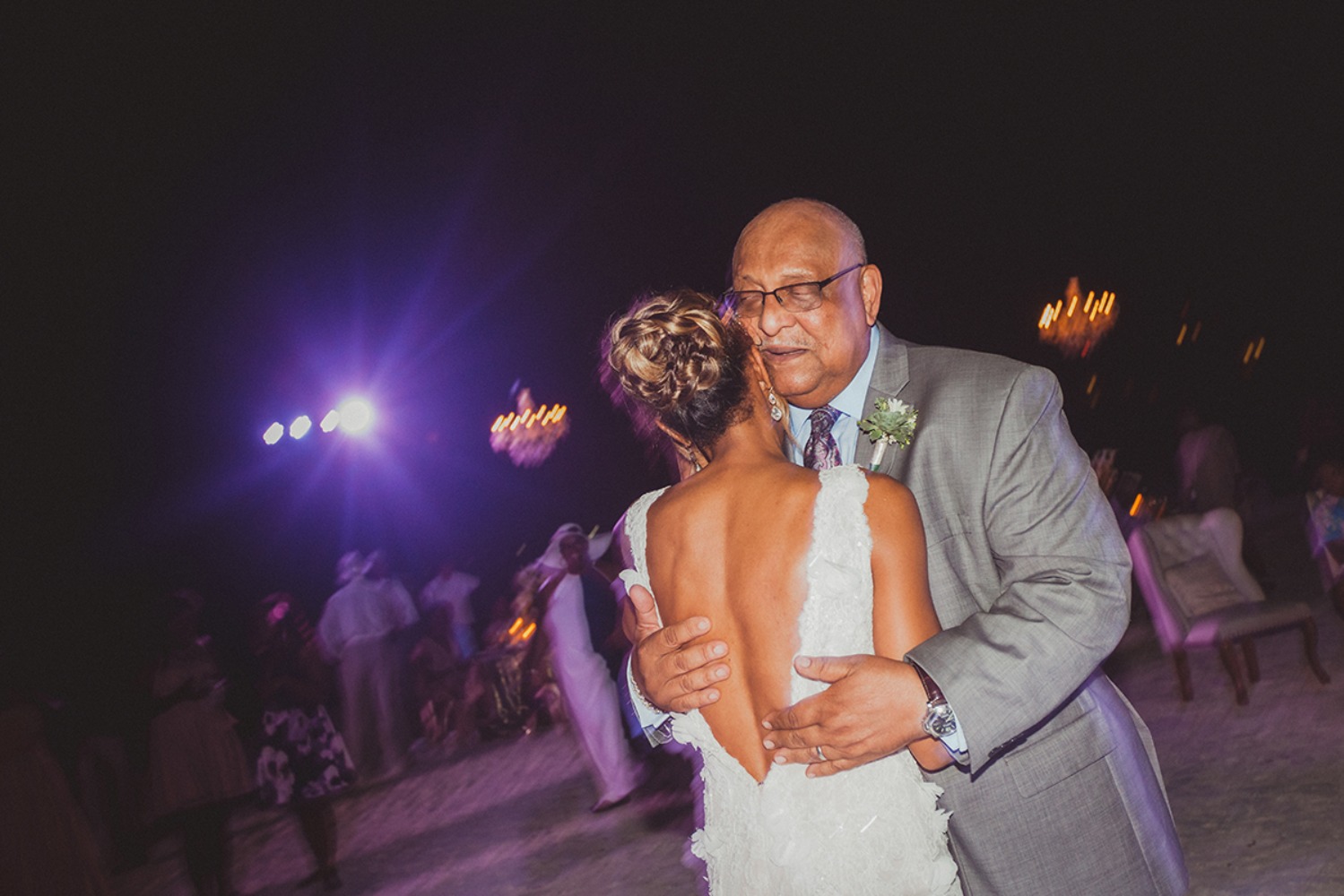 7-point-checklist-for-a-destination-bride2