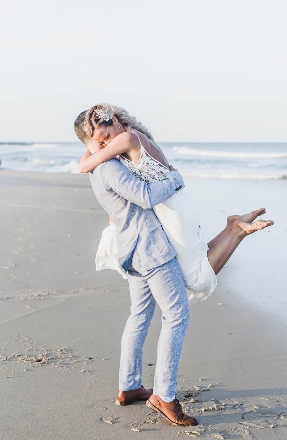 Two Great Ways To Celebrate Your Beachfront Wedding
