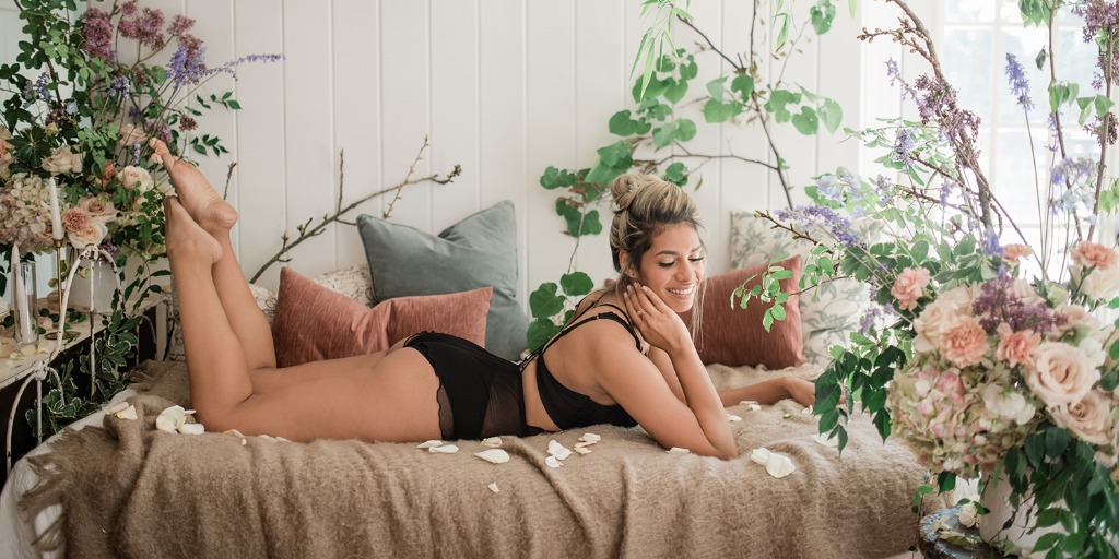 Build Your Confidence with a Sexy Bridal Boudoir Shoot