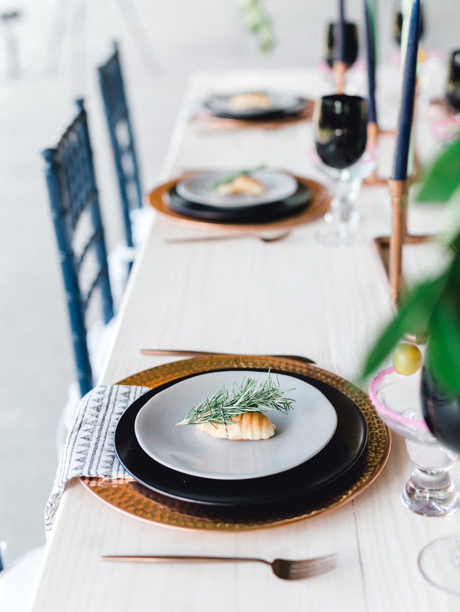Place setting design with bread and greenery