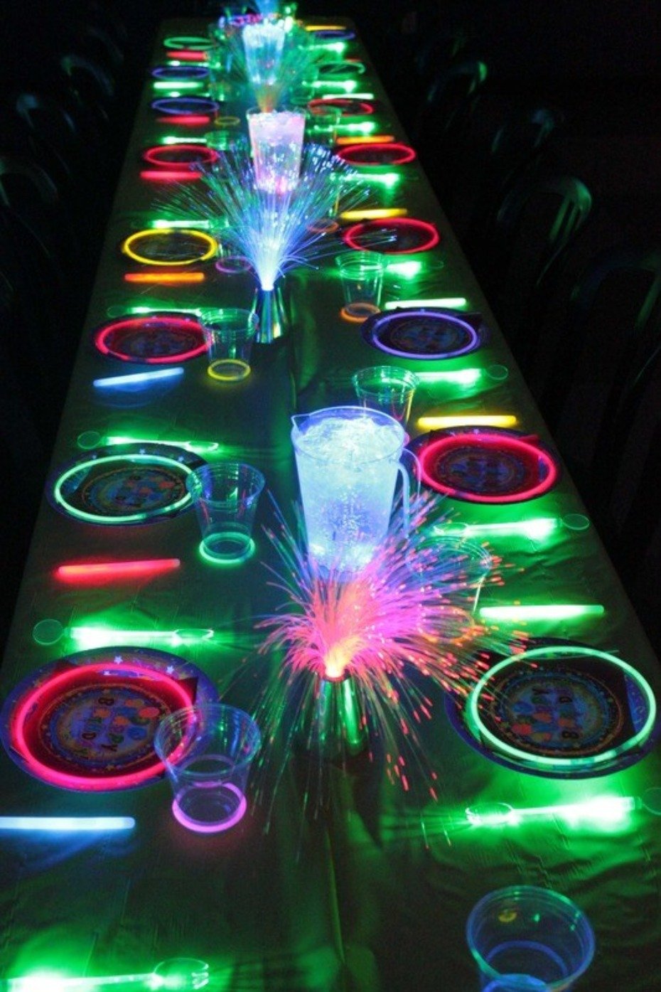 4th of July neon table decor