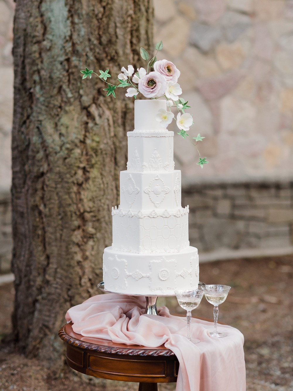 how-to-give-your-wedding-day-the-royal