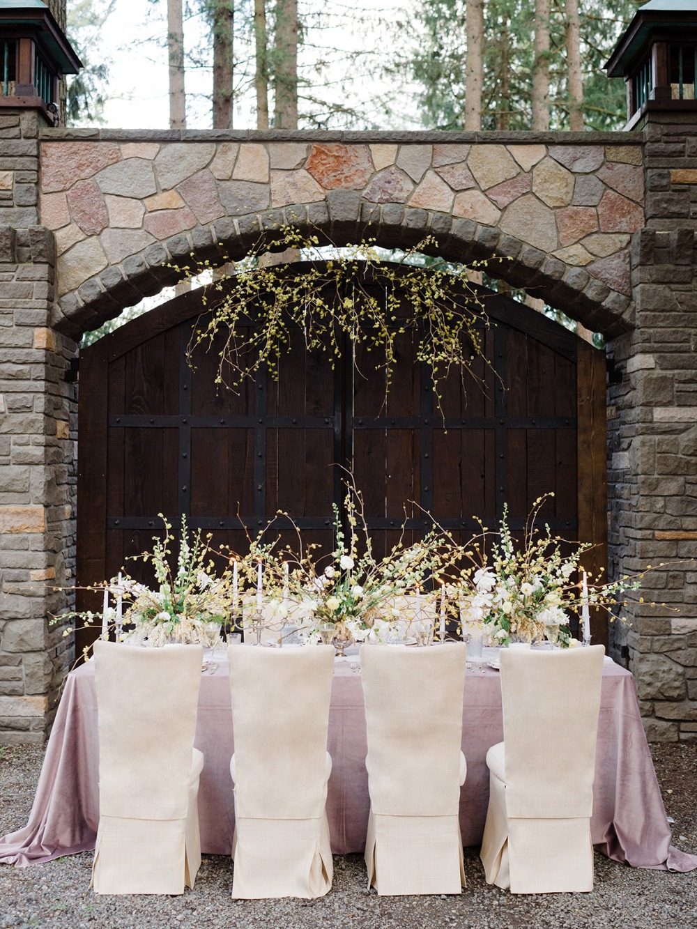 how-to-give-your-wedding-day-the-royal