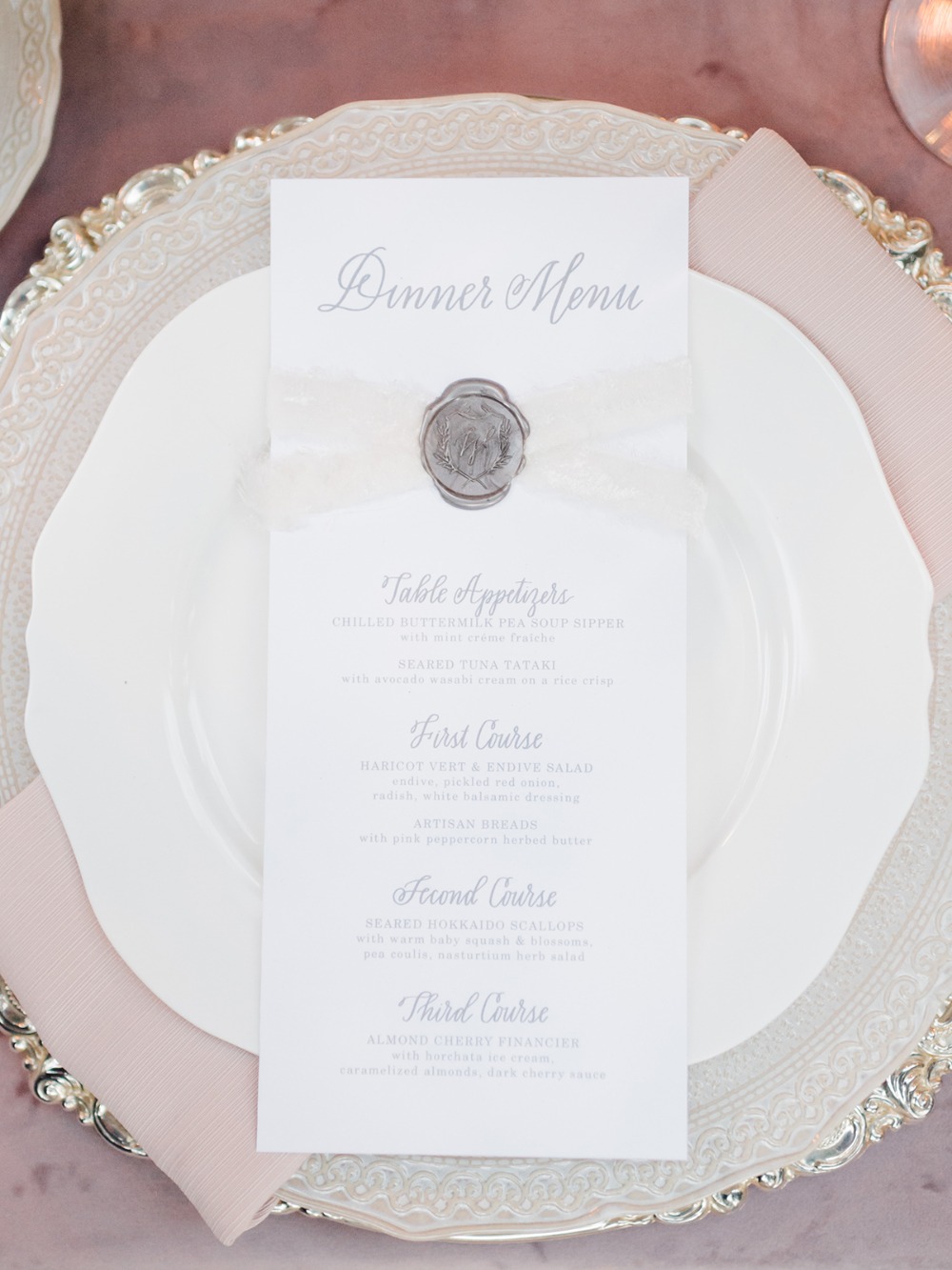 how-to-give-your-wedding-day-the-royal