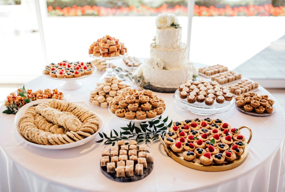 cake table with deserts