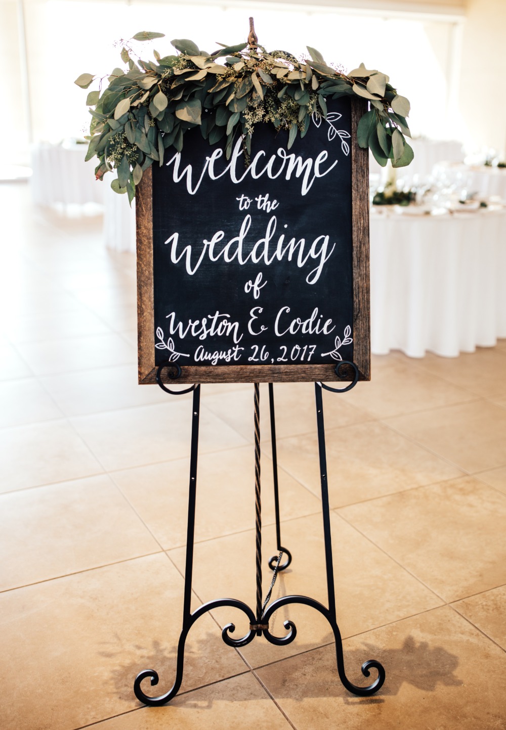luxury-lakefront-wedding-with-diy