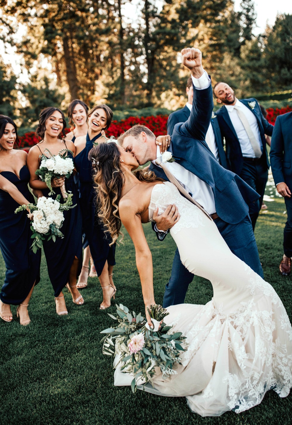 luxury-lakefront-wedding-with-diy