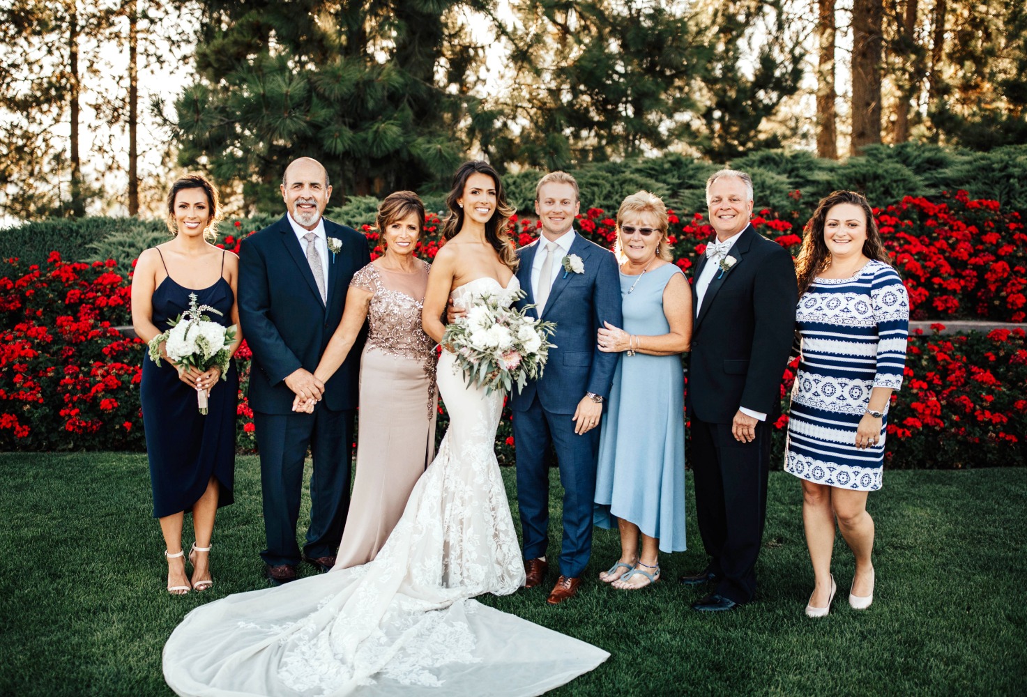 luxury-lakefront-wedding-with-diy