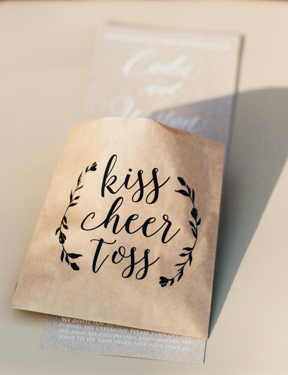 luxury-lakefront-wedding-with-diy