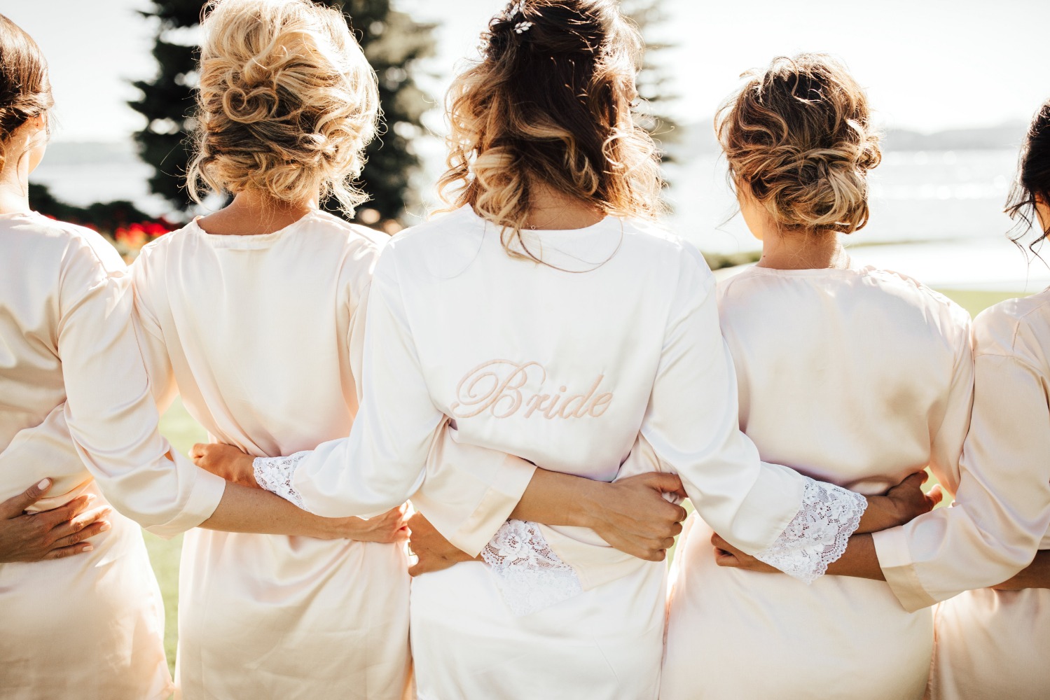 luxury-lakefront-wedding-with-diy