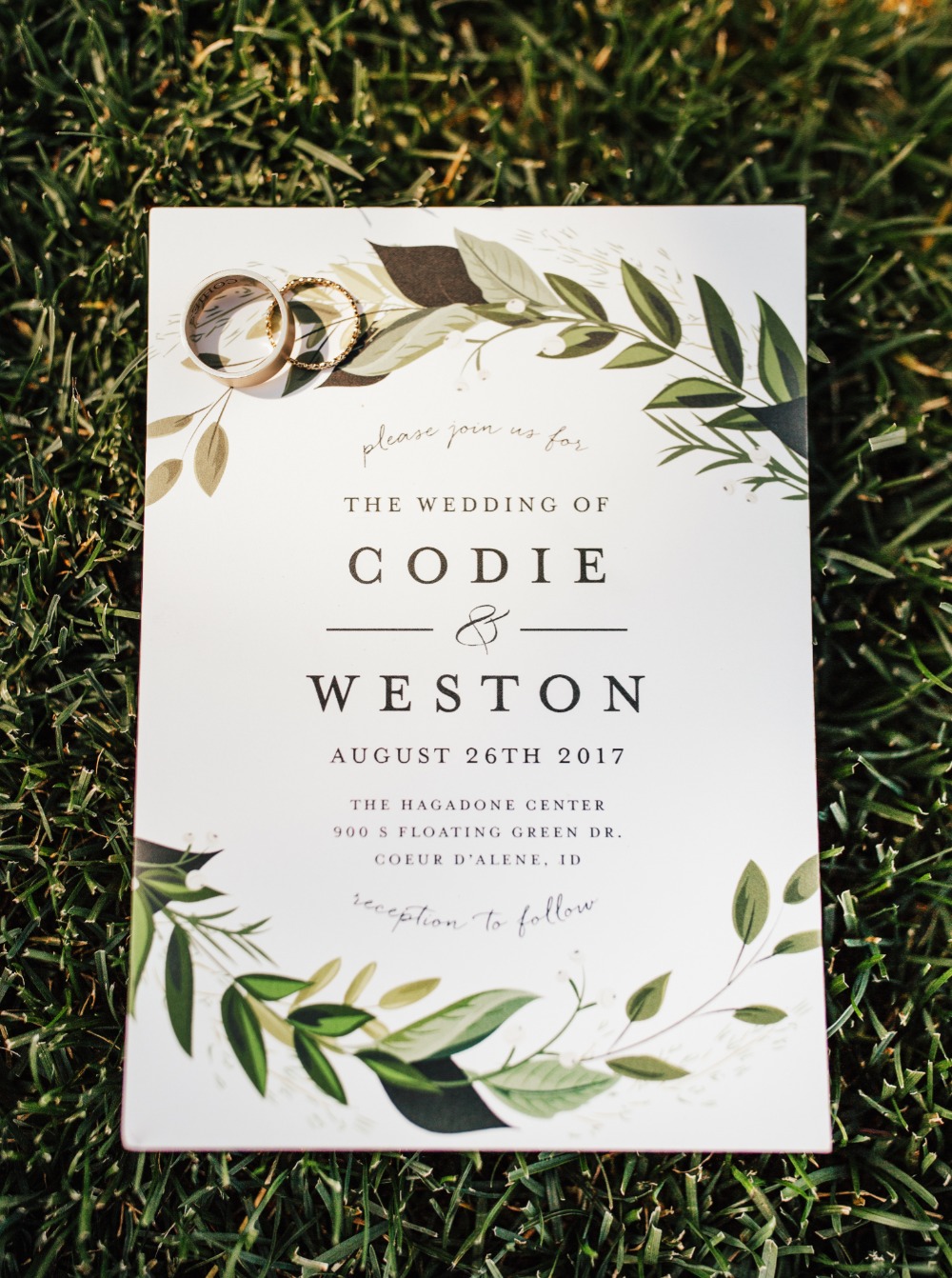 luxury-lakefront-wedding-with-diy