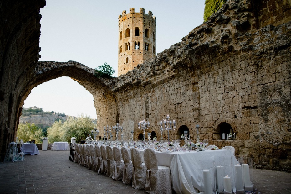 Distinctive Italy Weddings