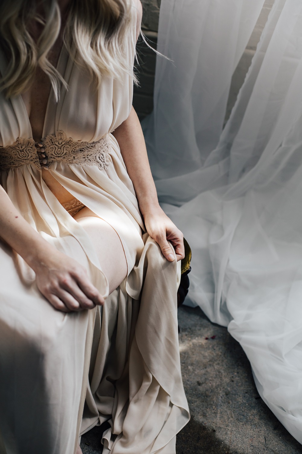secret-garden-style-boudoir-session