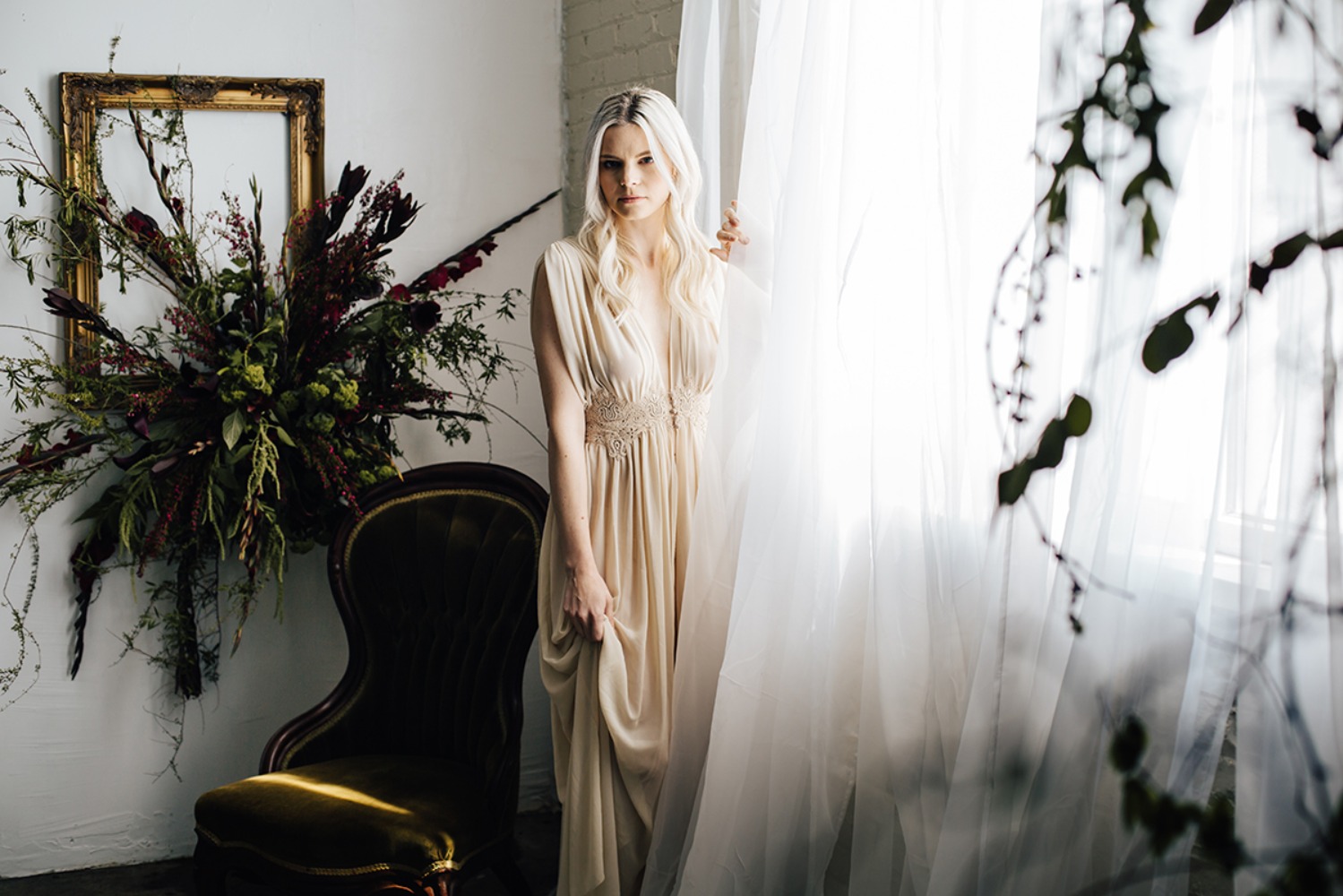 secret-garden-style-boudoir-session