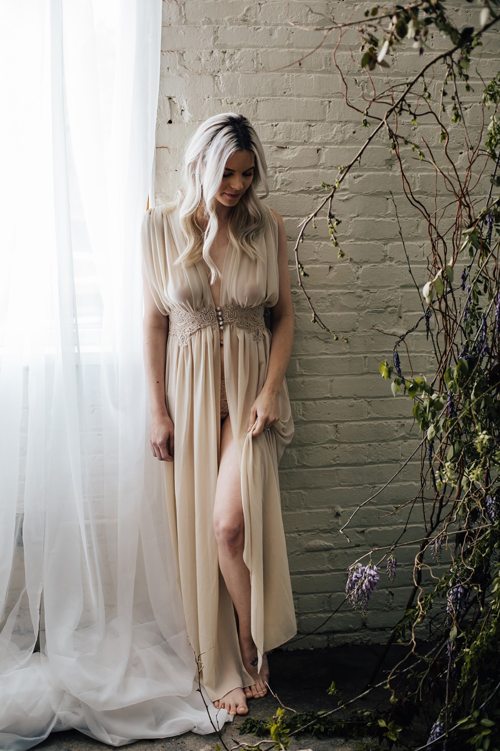 secret-garden-style-boudoir-session