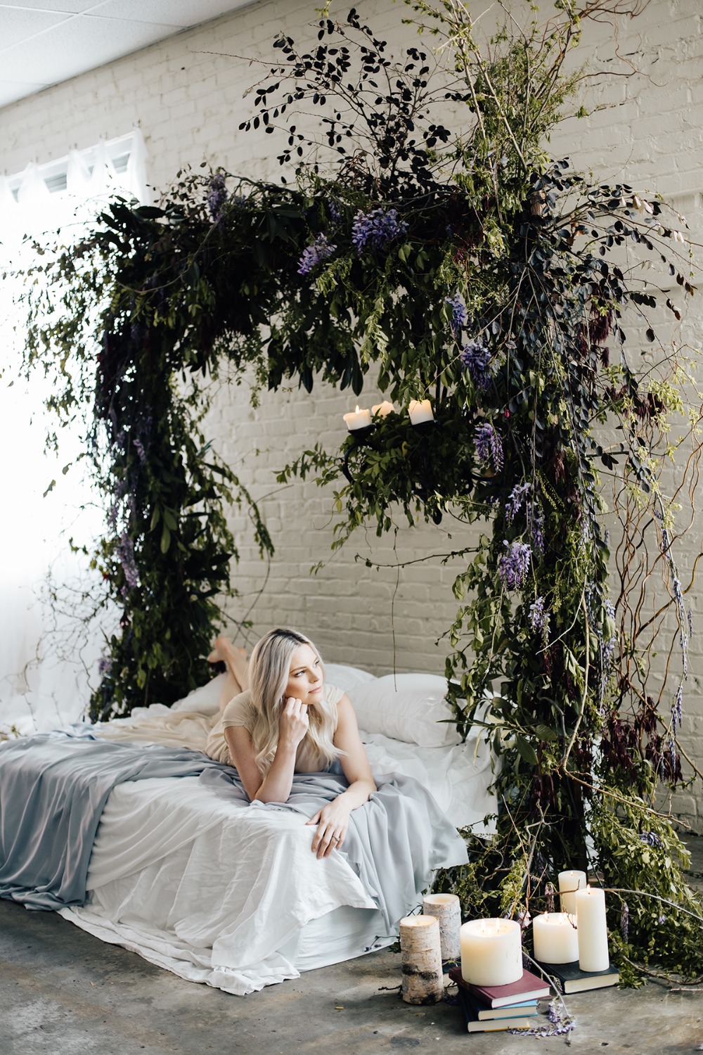 secret-garden-style-boudoir-session