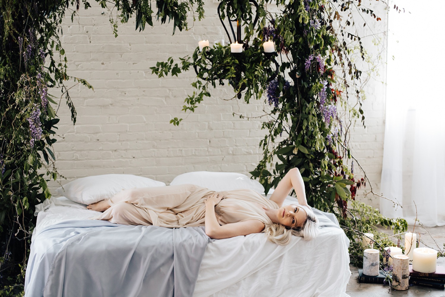 secret-garden-style-boudoir-session