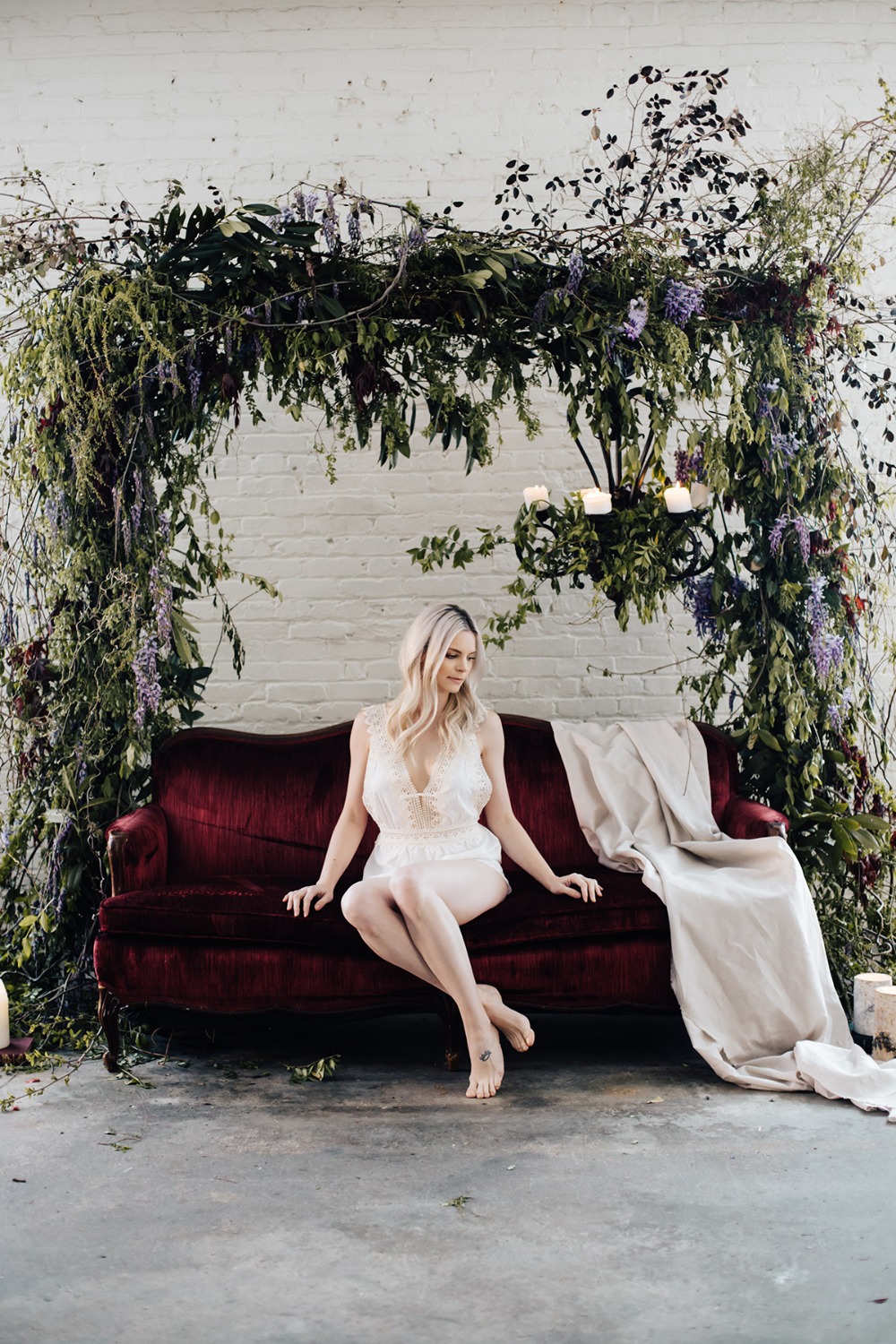 secret-garden-style-boudoir-session