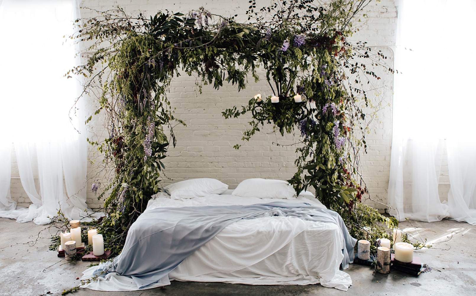 secret-garden-style-boudoir-session