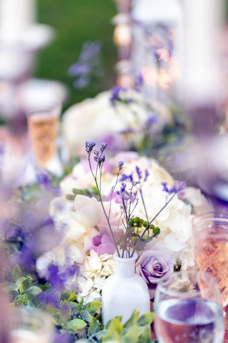 lavender and and white wedding flowers