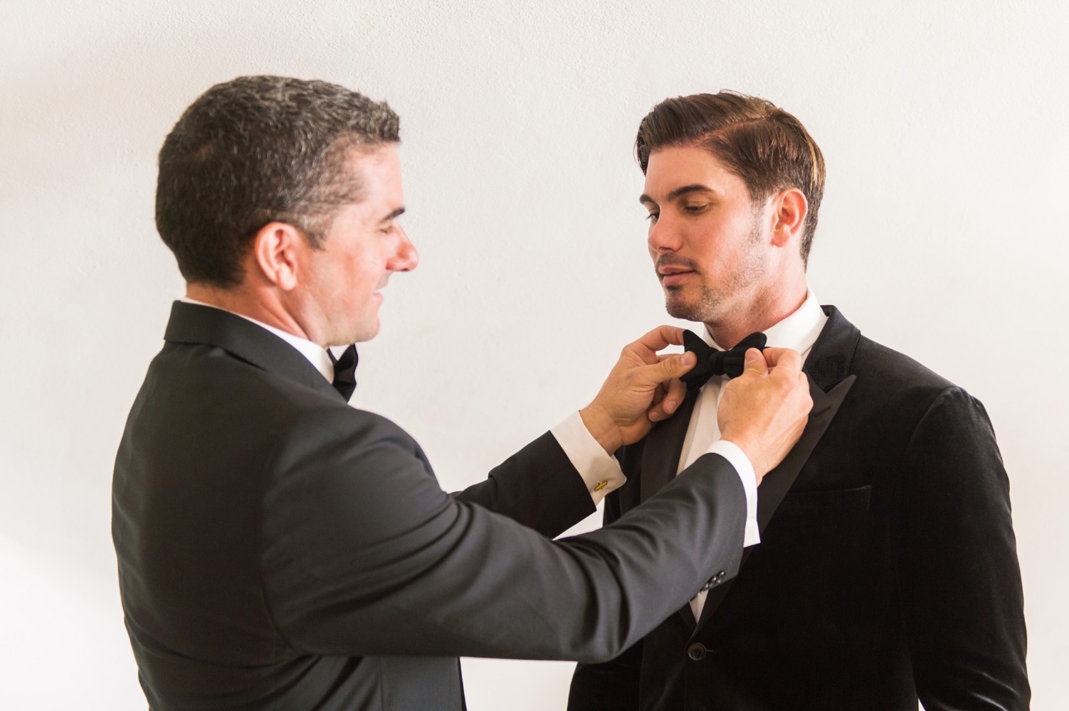 these-two-grooms-had-eight-bridesmaids