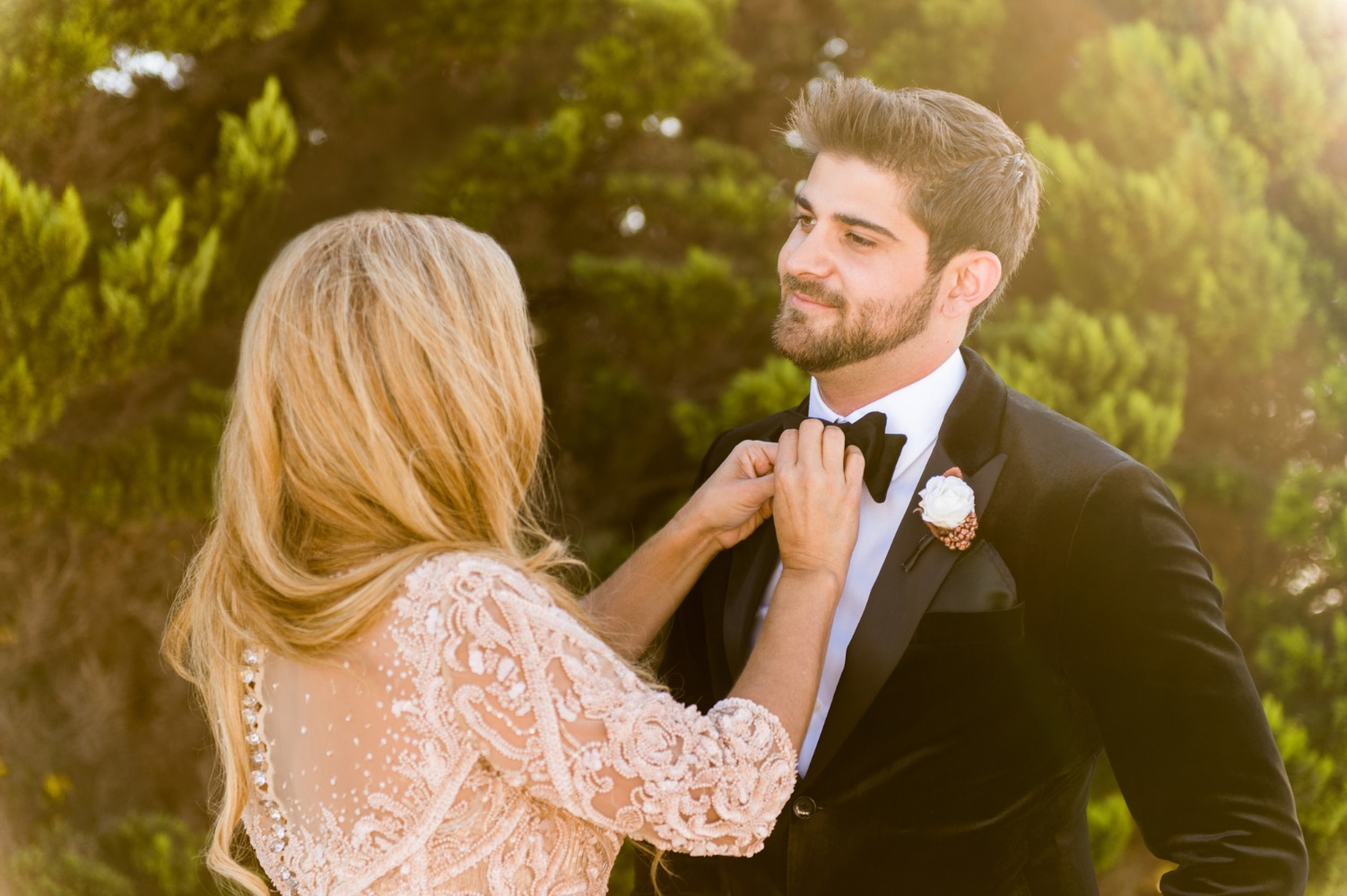 these-two-grooms-had-eight-bridesmaids
