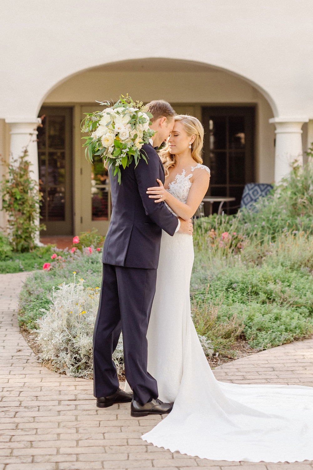 this-pink-and-gold-sunset-wedding-in