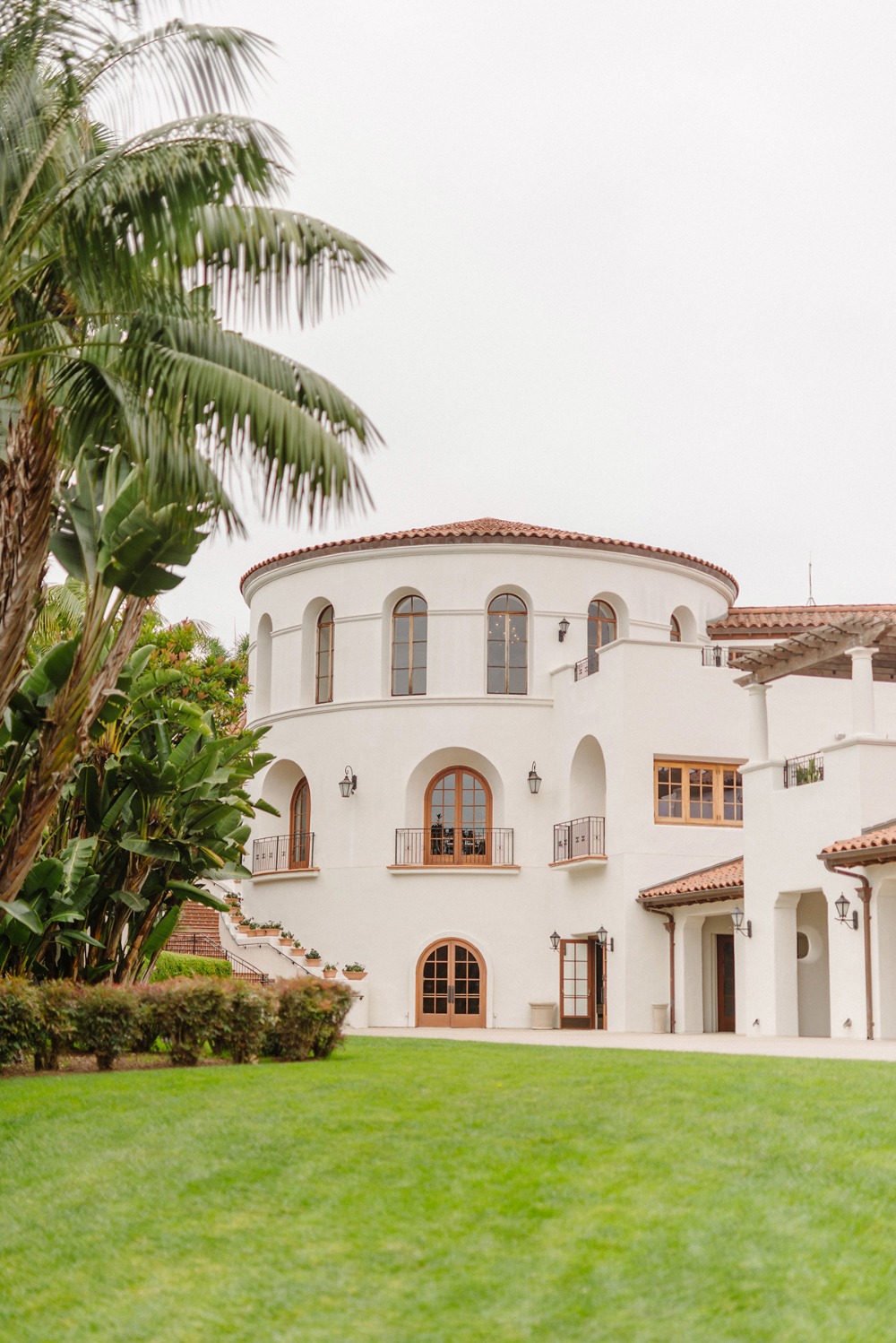 this-pink-and-gold-sunset-wedding-in