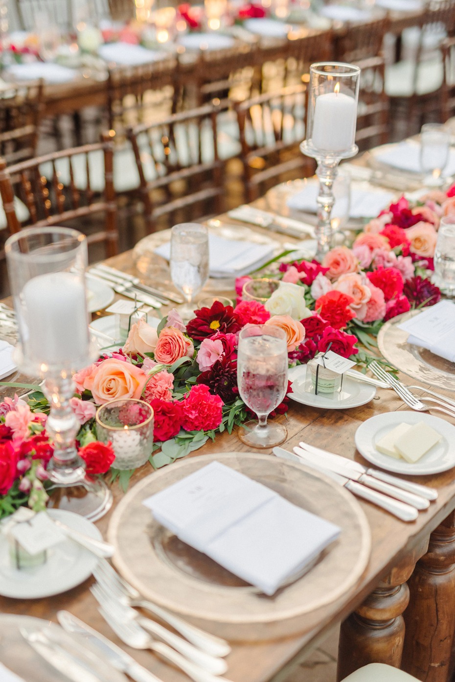 romantic pink and gold wedding table decor