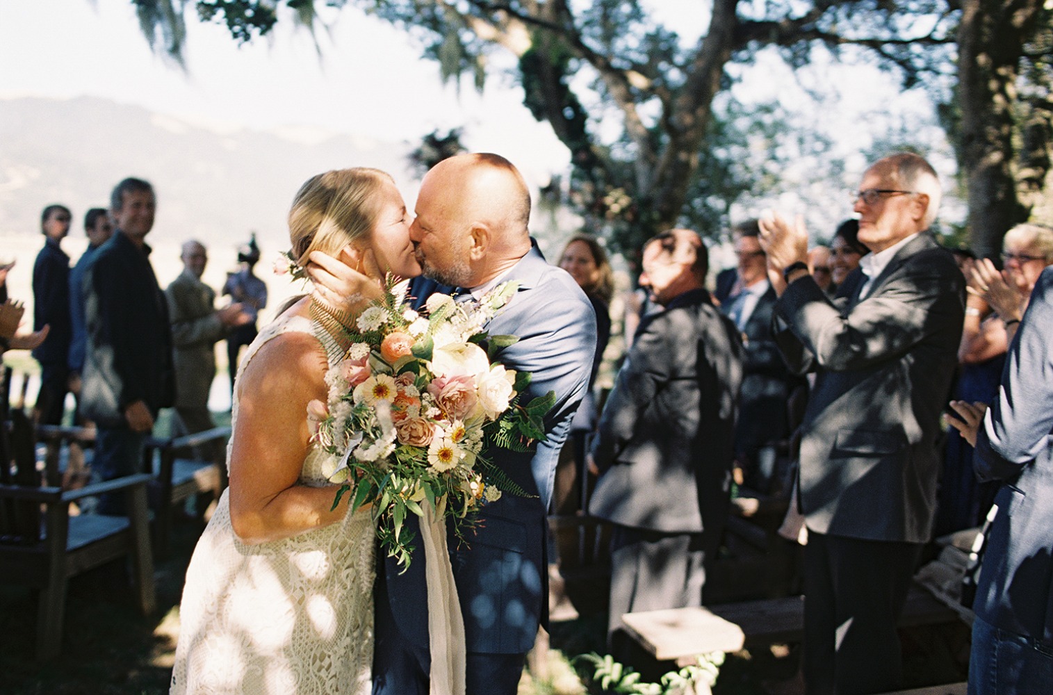 upscale-barn-wedding-at-the-peace-barn