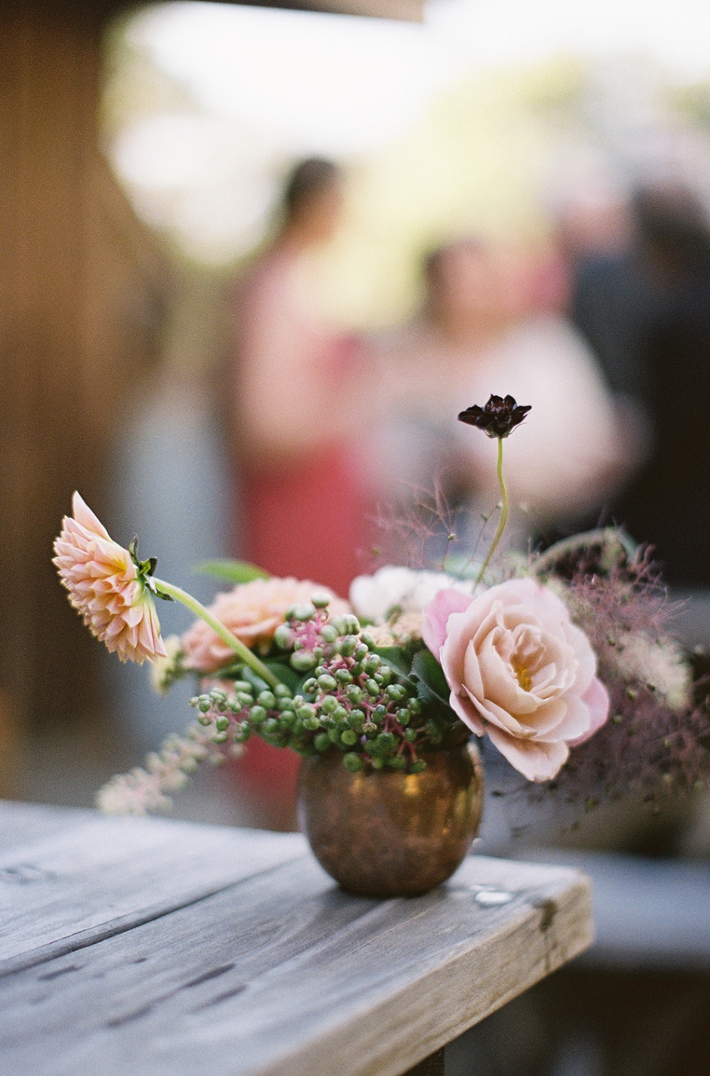 upscale-barn-wedding-at-the-peace-barn