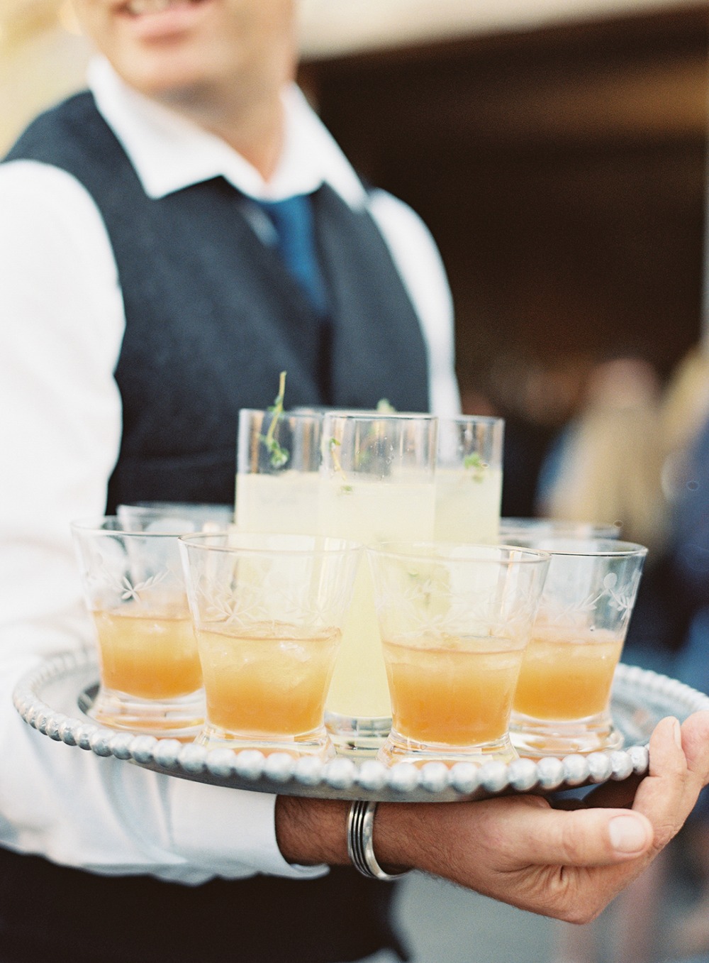 upscale-barn-wedding-at-the-peace-barn