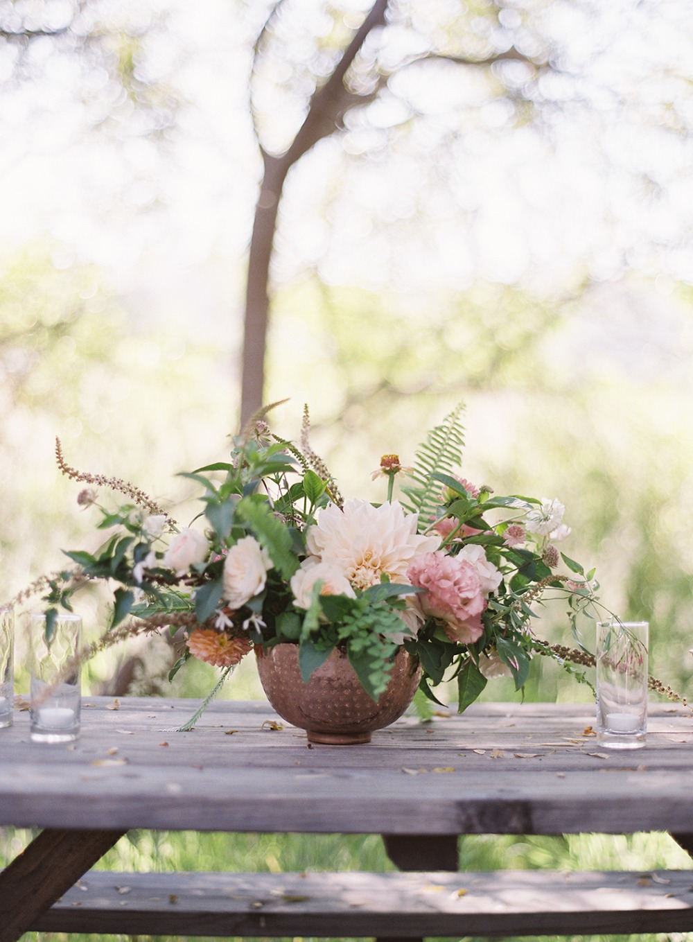 upscale-barn-wedding-at-the-peace-barn