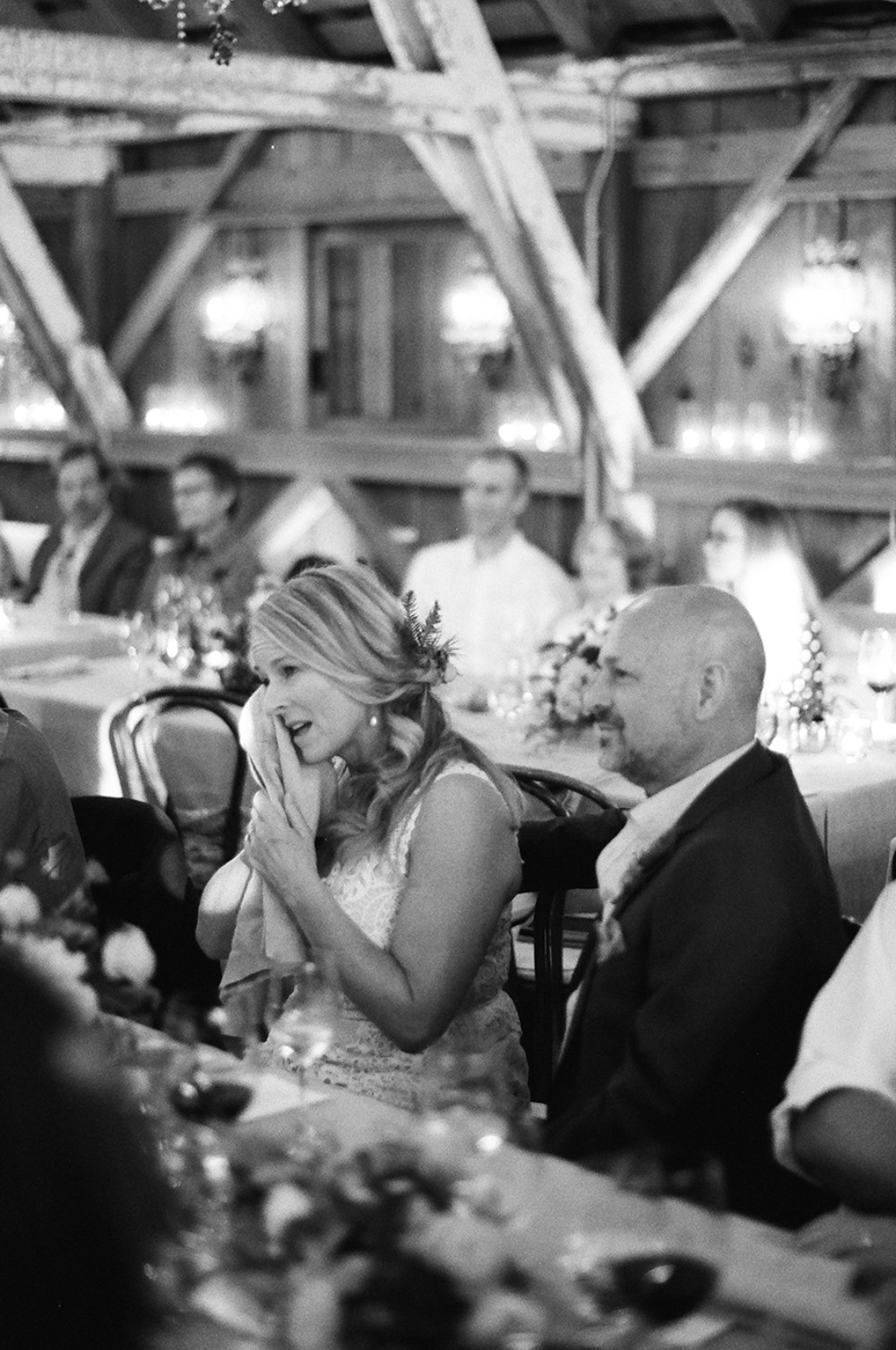 upscale-barn-wedding-at-the-peace-barn