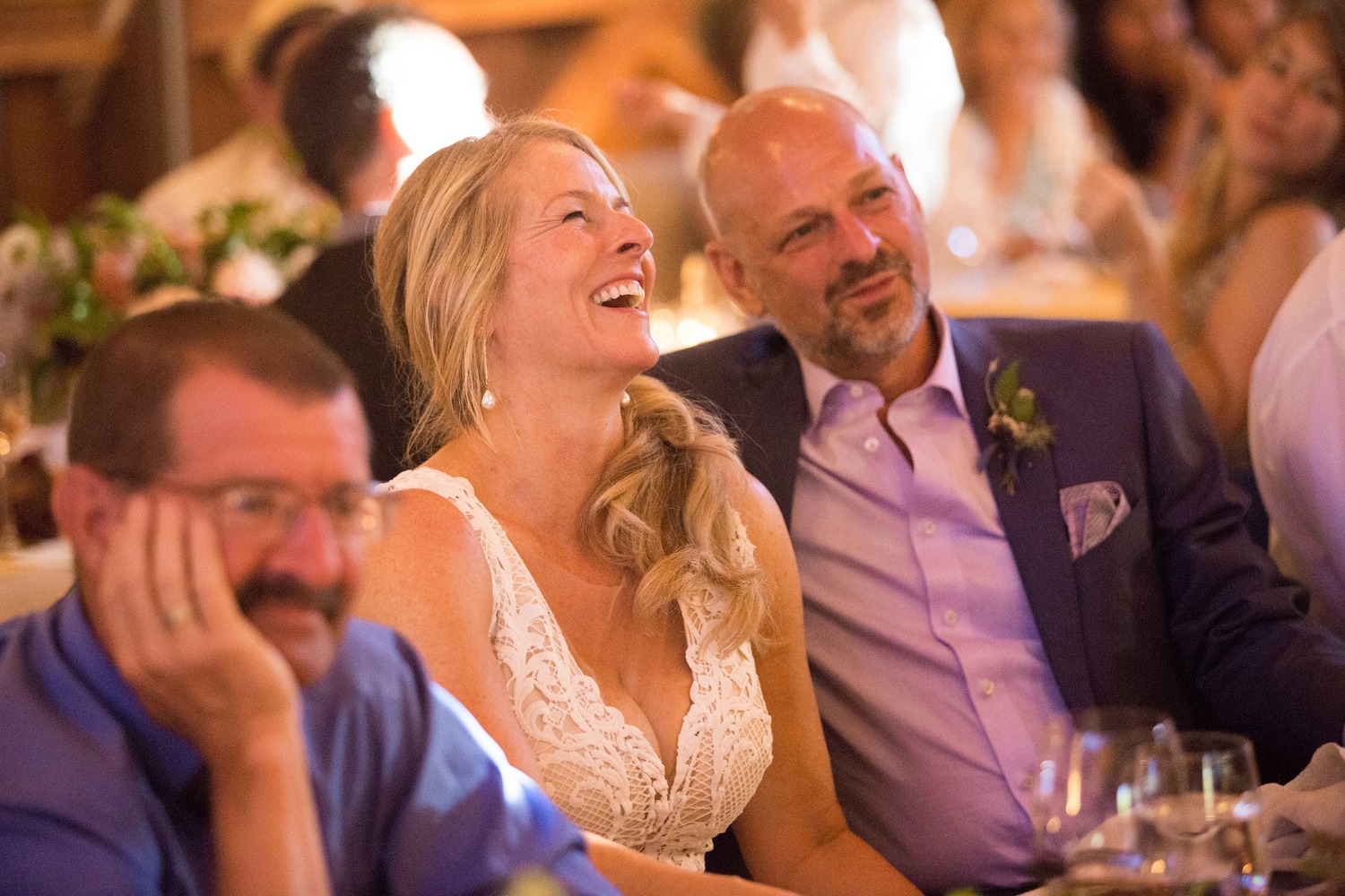 upscale-barn-wedding-at-the-peace-barn