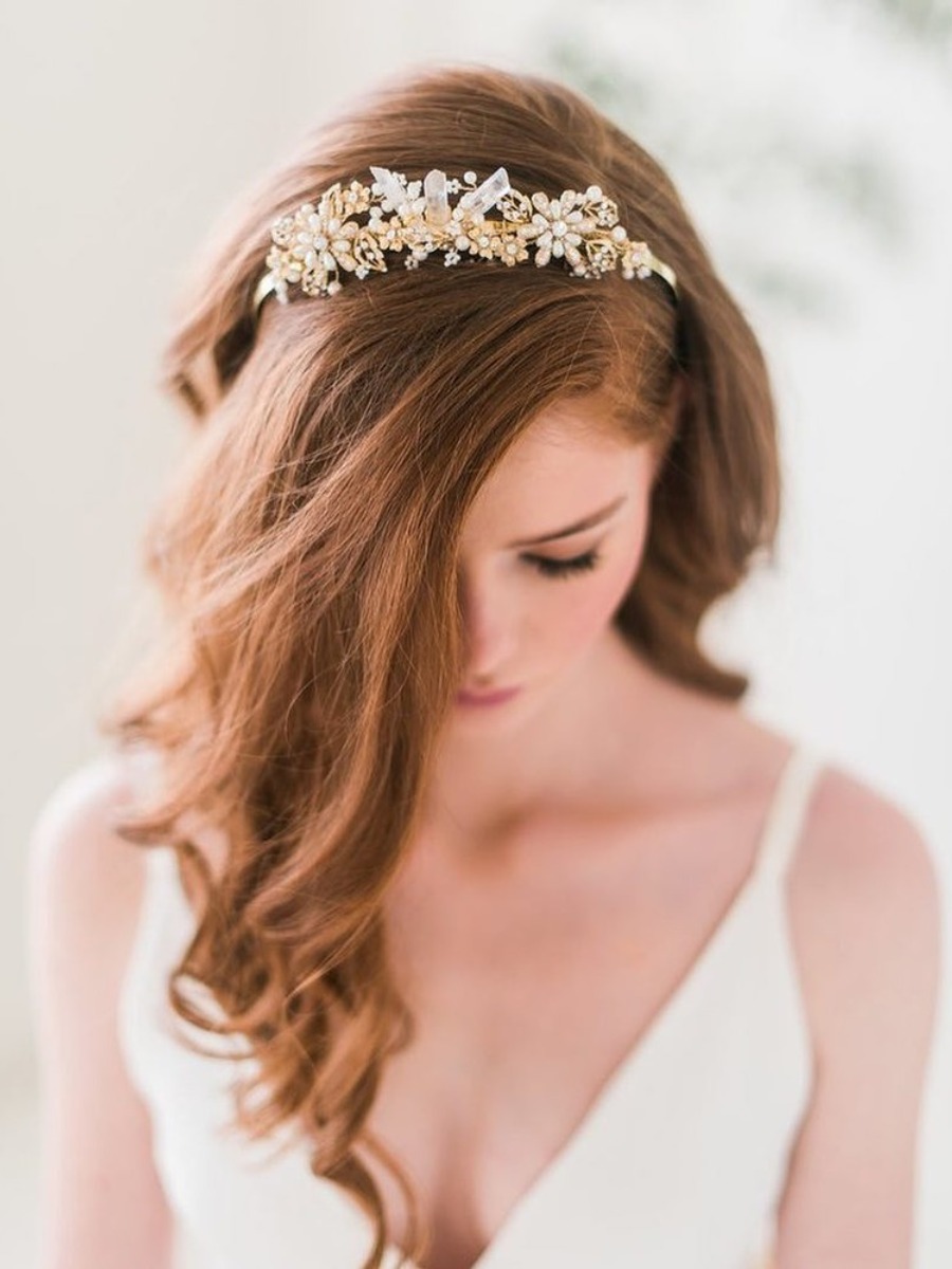 10 Wedding Hair Accessories We’re Currently Crushing On