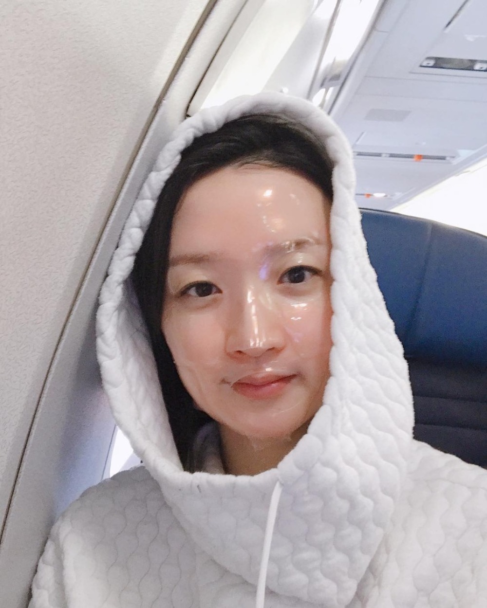 735489_glass-skin