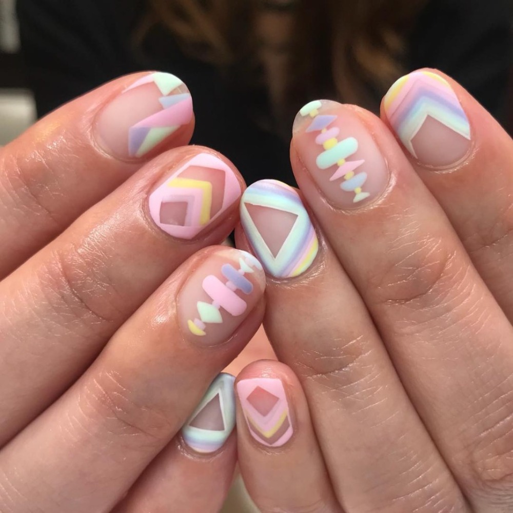 735493_rainbow-nails