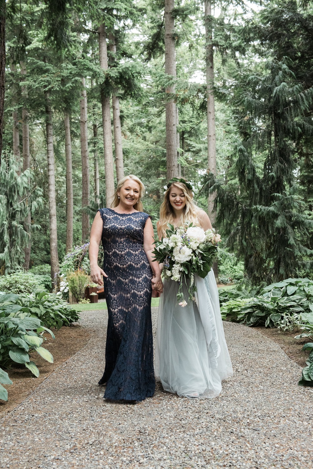 a-sweet-diy-wedding-that-will-blow-you