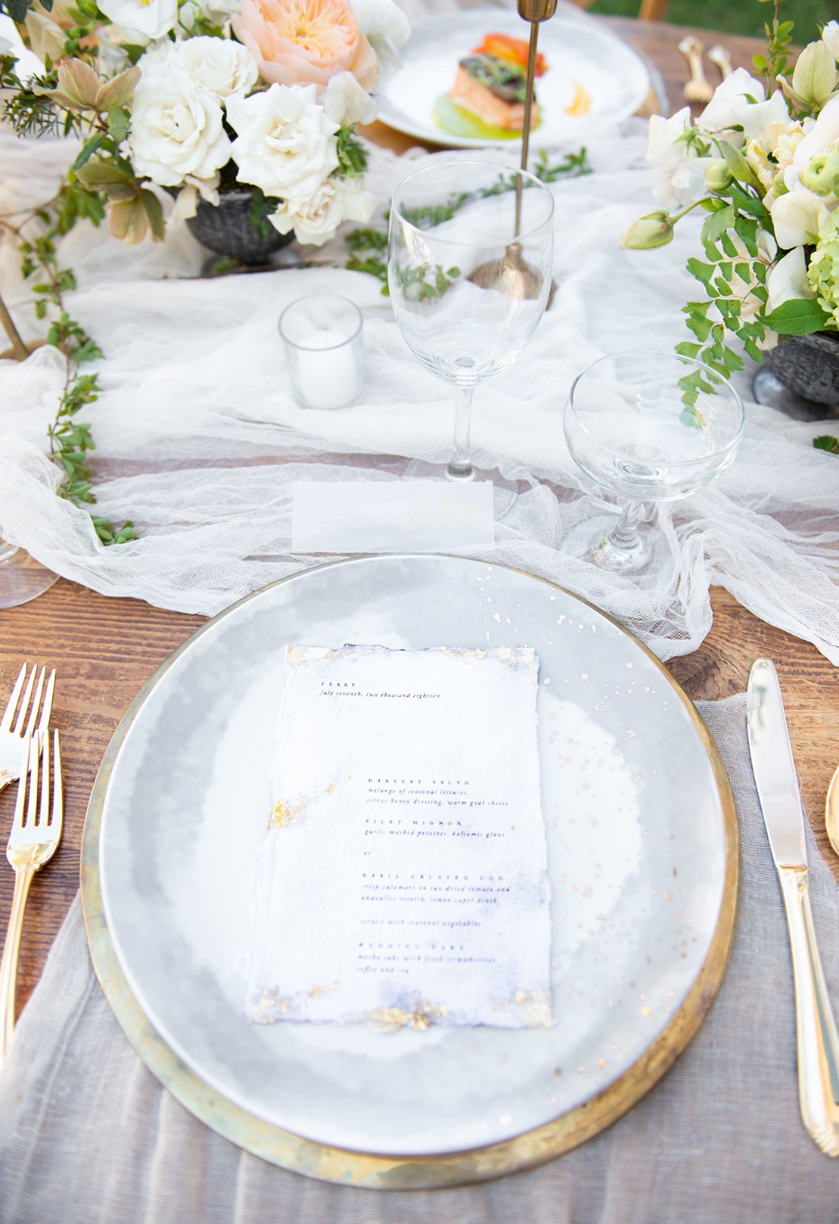 gold and grey wedding place setting