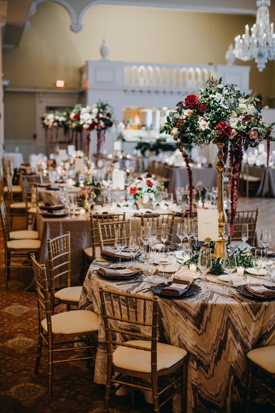 How To Give Your Ballroom Wedding A Chic Fall Style