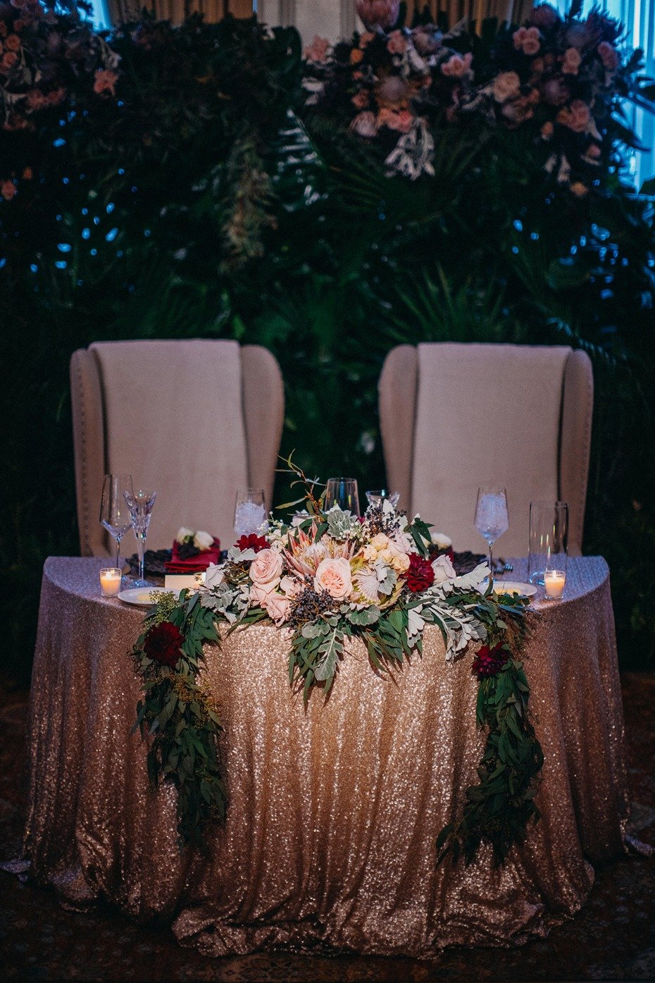 dramatic fall inspired sweetheart table
