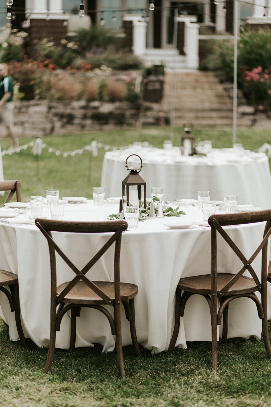 wedding table for your garden wedding