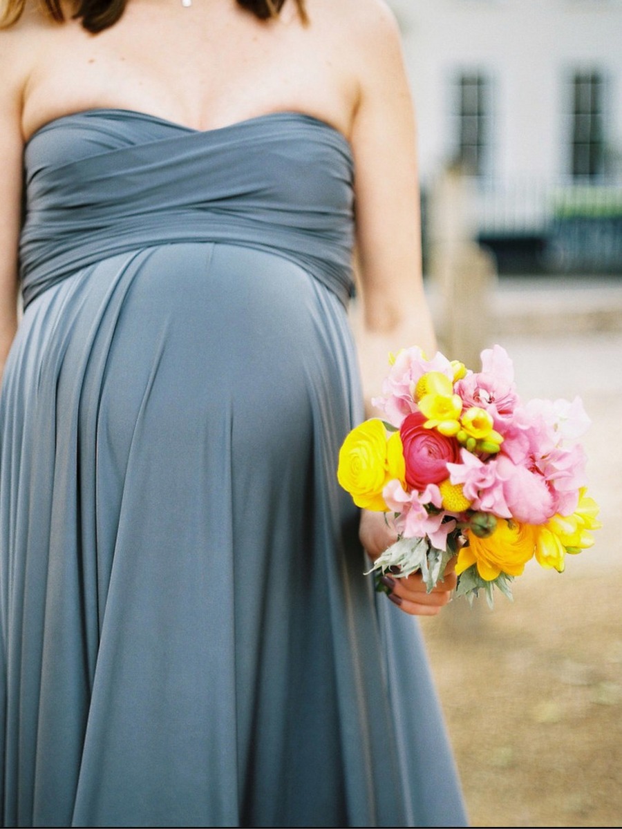 Bridesmaid Dresses Your Pregnant Friends Can Wear