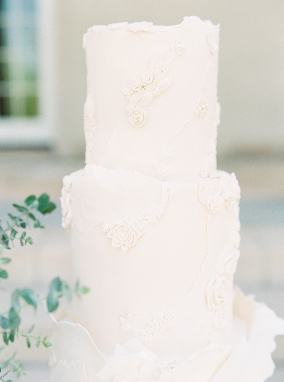 romantic artisanal wedding cake