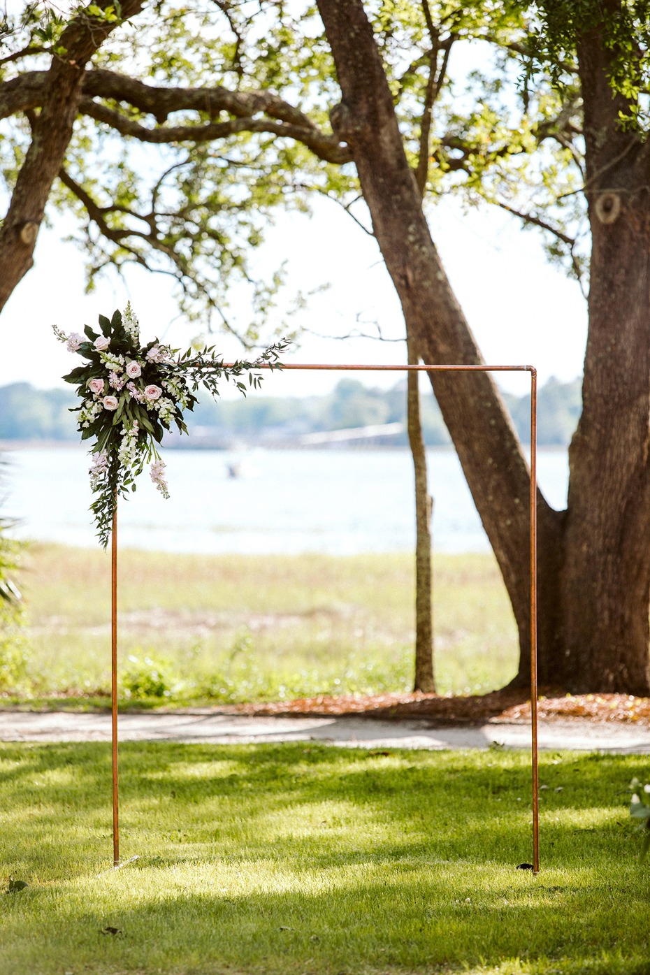 simple and elegant wedding arch