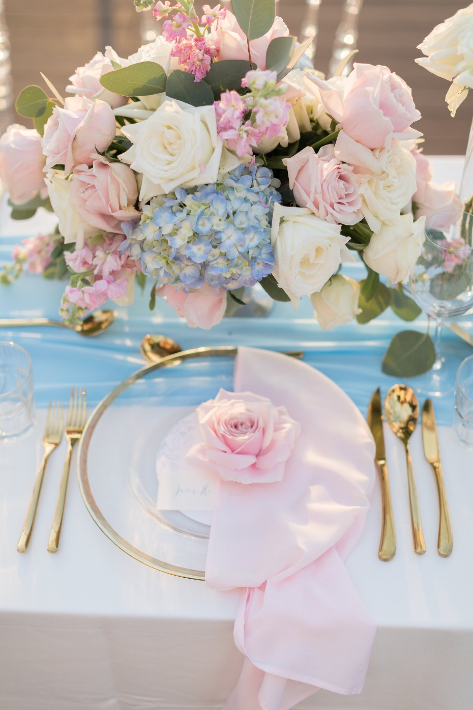Glam pink and blue reception