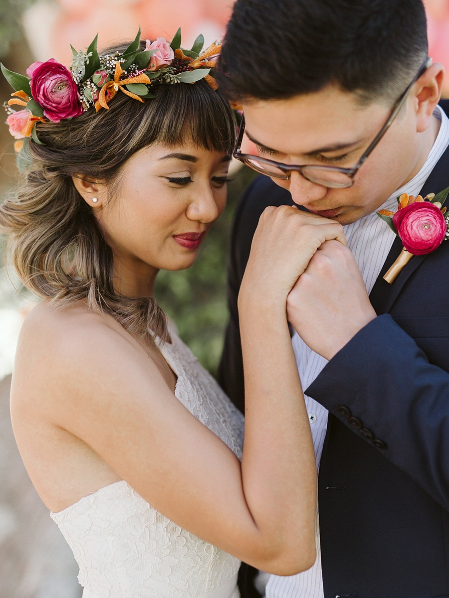 Now This Is How You Have A Tropical Love Birds Wedding