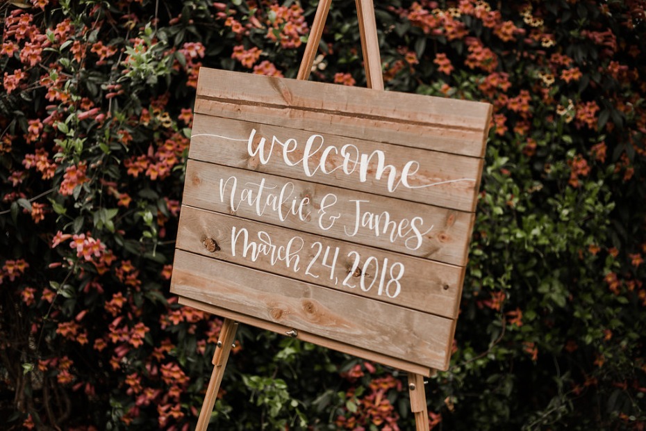 Wood welcome wedding sign